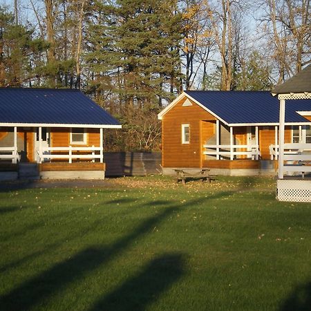 Rip Van Winkle Motel Plattsburgh Exterior photo
